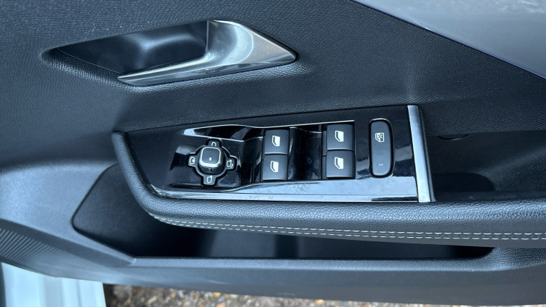 Vauxhall Astra 1.2 Turbo 130 Ultimate 5dr Petrol Hatchback